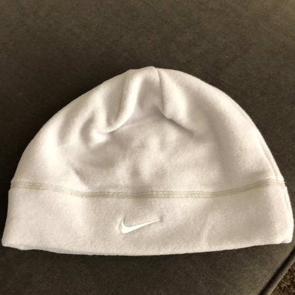 nike fleece beanie